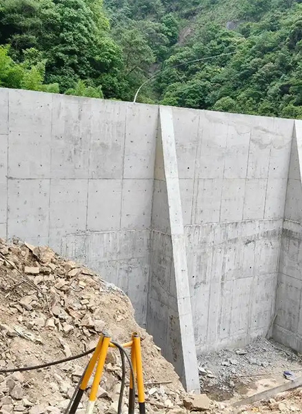 淮北杜集区重力式挡土墙